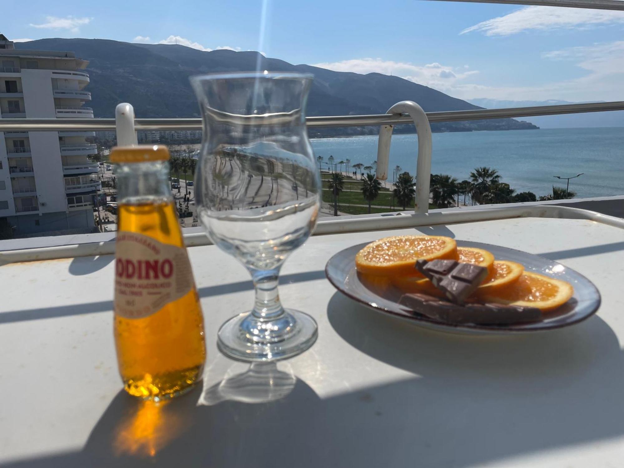 Sea View Apartment Влёра Экстерьер фото